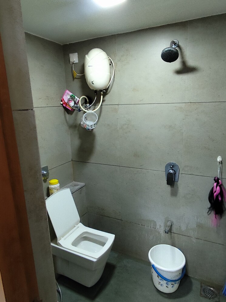 Bathroom, south bopal 3 Bedroom 1500 Sq.Ft. Apartment In South Bopal Ahmedabad 9578034