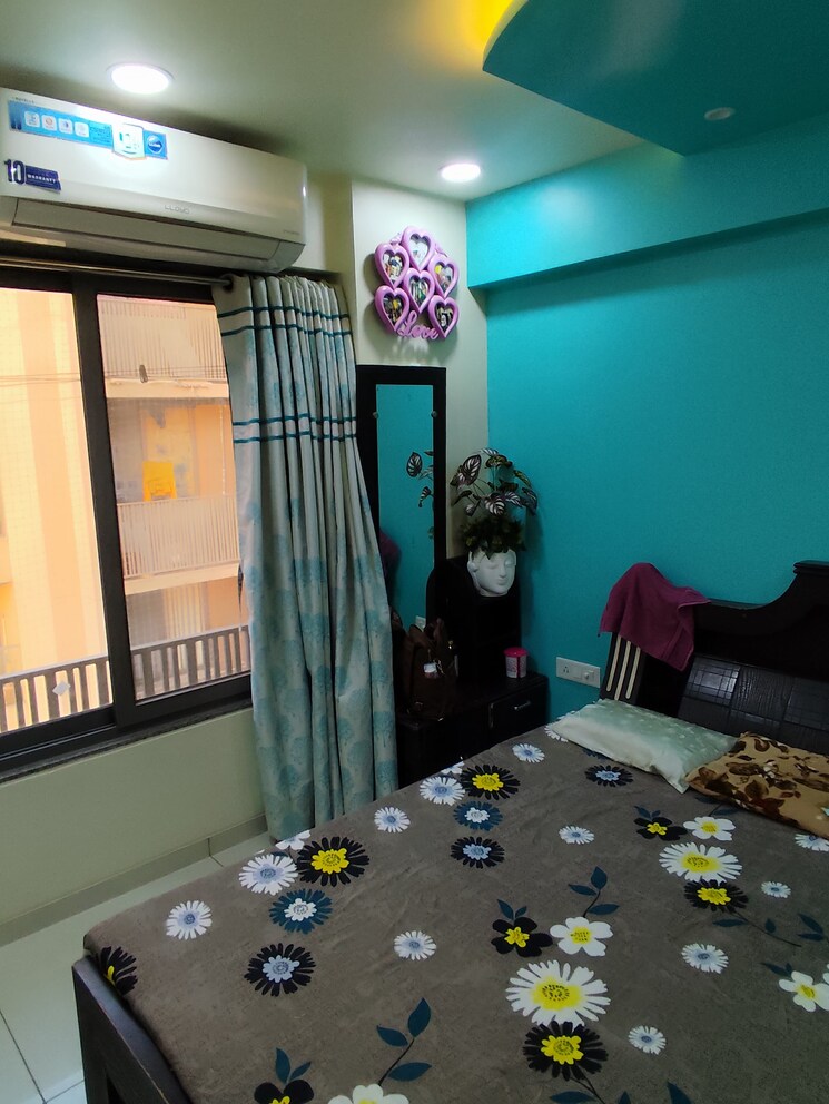 Room, south bopal 3 Bedroom 1500 Sq.Ft. Apartment In South Bopal Ahmedabad 9578034