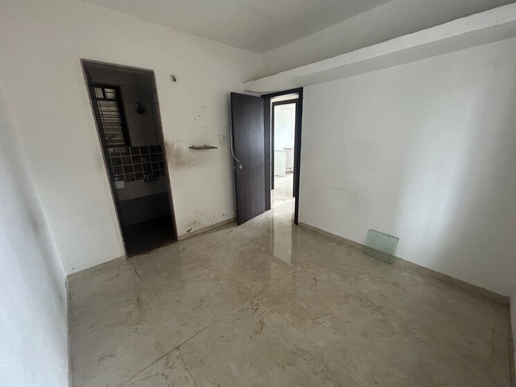 Room, indira nagar 4 Bedroom 2200 Sq.Ft. Apartment In Indira Nagar Nashik 9578059