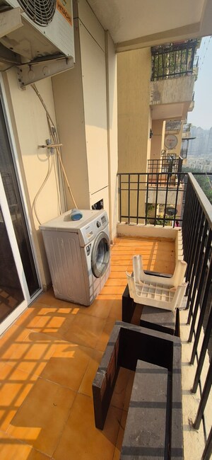 Balcony in  Pg at Sector 66 – for Rent