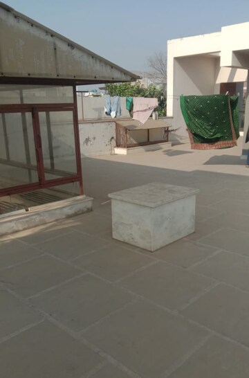 Balcony in 2 BHK Builder Floor at Patel Nagar 3 – for Rent