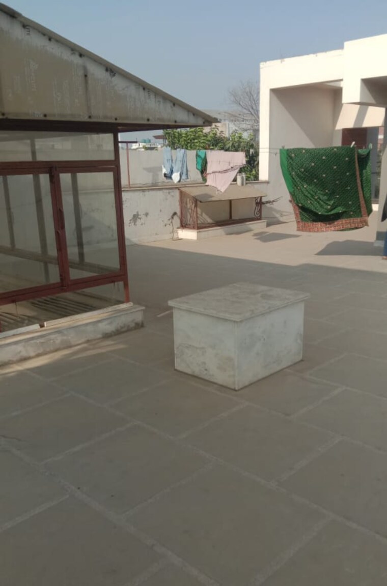 Balcony, patel nagar 3 2 Bedroom 1400 Sq.Ft. Builder Floor In Patel Nagar 3 Ghaziabad 9578083