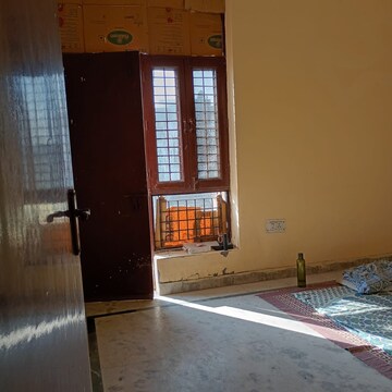 Bedroom in 2 BHK Builder Floor at Ashoka Enclave Faridabad, Sector 34 – for Rent