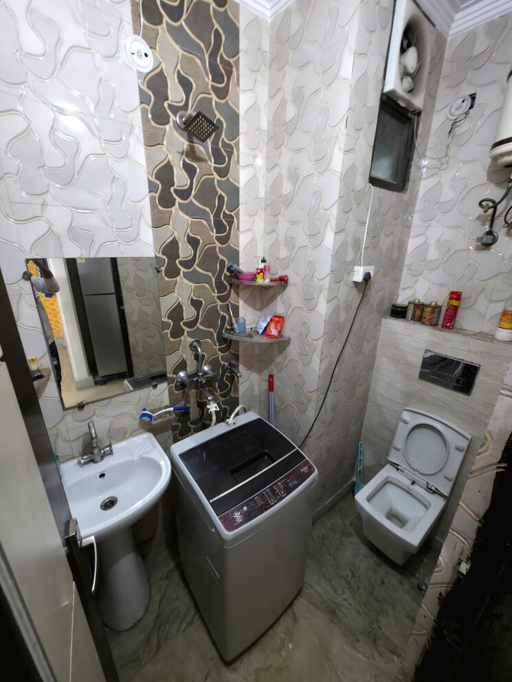 Master Bedroom, dwarka mor 2 Bedroom 800 Sq.Ft. Builder Floor In Dwarka Mor Delhi 9578120