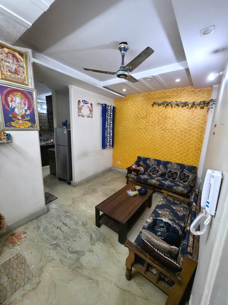 Living Room, dwarka mor 2 Bedroom 800 Sq.Ft. Builder Floor In Dwarka Mor Delhi 9578120