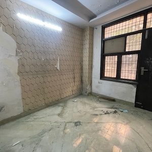 Room in 3 BHK Builder Floor at Rohini Sector 24 – for Rent