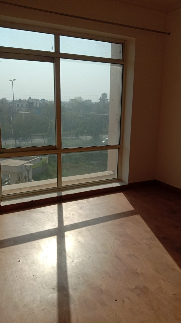 1 BHK 935 Sq.Ft. Apartment in Jaypee Greens Pavilion Court