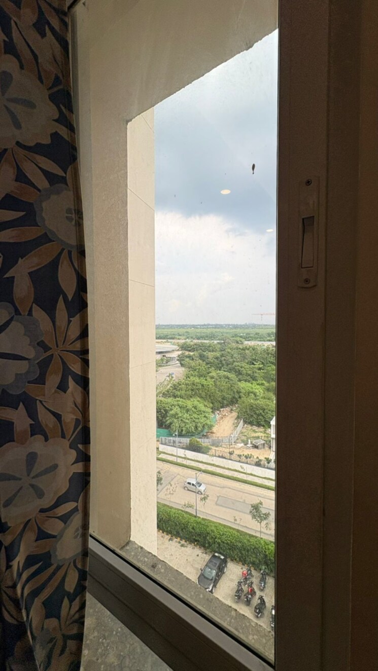 Balcony, shalimar-oneworld-vista 2 Bedroom 1250 Sq.Ft. Apartment In Malesemau Lucknow 9578170