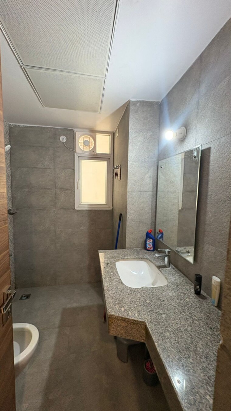 Bathroom, shalimar-oneworld-vista 2 Bedroom 1250 Sq.Ft. Apartment In Malesemau Lucknow 9578170