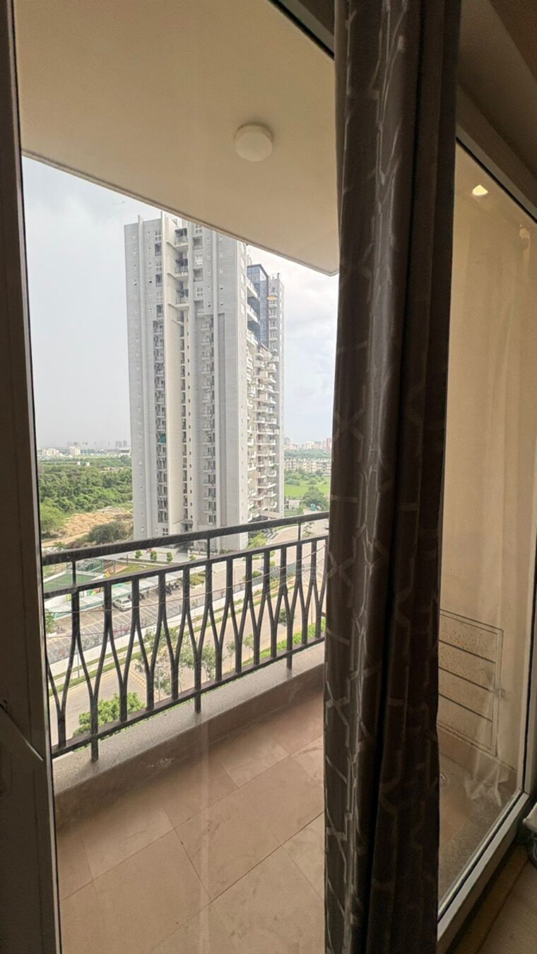 Balcony, shalimar-oneworld-vista 2 Bedroom 1250 Sq.Ft. Apartment In Malesemau Lucknow 9578170