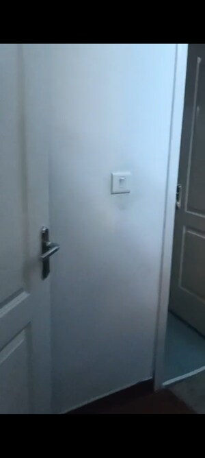 Bathroom in 3 BHK Apartment at Wave Amore, Sector 32 – for Rent