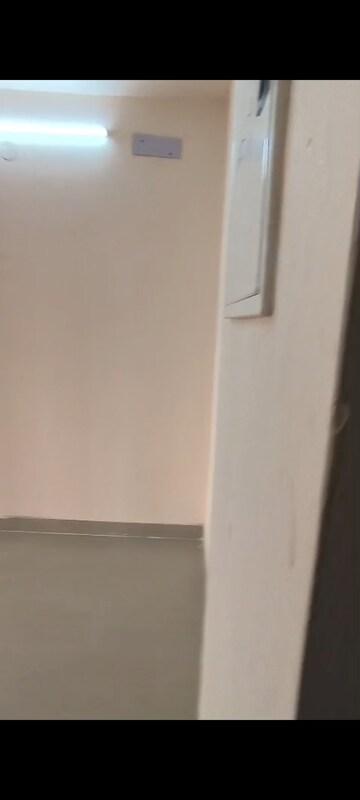 Room in 1 BHK Apartment at Amrapali Ivory Heights, Amrapali Dream Valley – for Rent