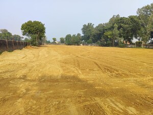  Industrial Plot For Rent in Deva Road