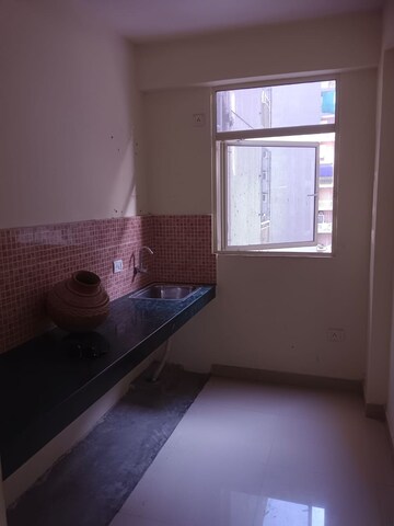 Room in 3 BHK Apartment at Conscient Habitat 78, Sector 78 – for Sale