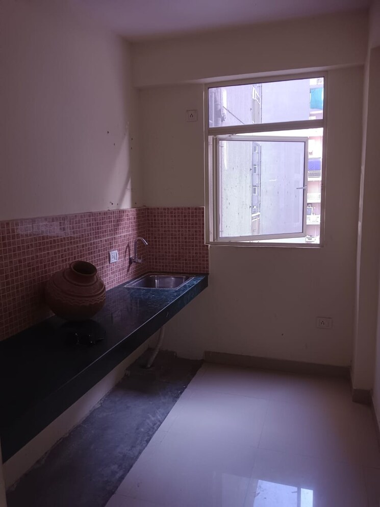 Room, conscient-habitat-78 3 Bedroom 750 Sq.Ft. Apartment In Sector 78 Faridabad 9578278