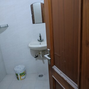 Bathroom in 2 BHK Builder Floor at RWA Residential Society Sector 46, Sector 46 – for Rent