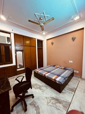 Living Room in 2 BHK Builder Floor at RWA Apartments Sector 50, Sector 50 – for Rent