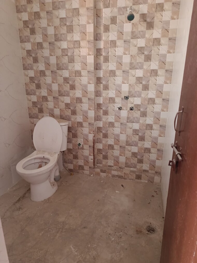 Bathroom, adore-happy-homes 3 Bedroom 645 Sq.Ft. Apartment In Sector 86 Faridabad 9578299