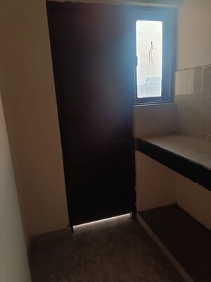 Room in 3 BHK Apartment at Adore Happy Homes, Sector 86 – for Sale