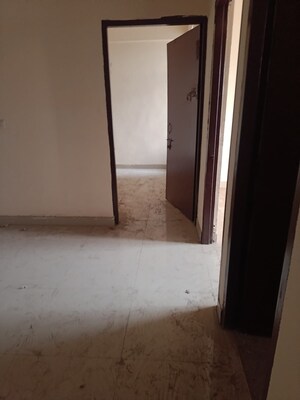 Room in 3 BHK Apartment at Adore Happy Homes, Sector 86 – for Sale