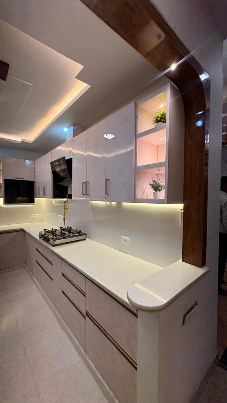Kitchen, mi-rustle-court 6 Bedroom 4800 Sq.Ft. Apartment In Malesemau Lucknow 9578300