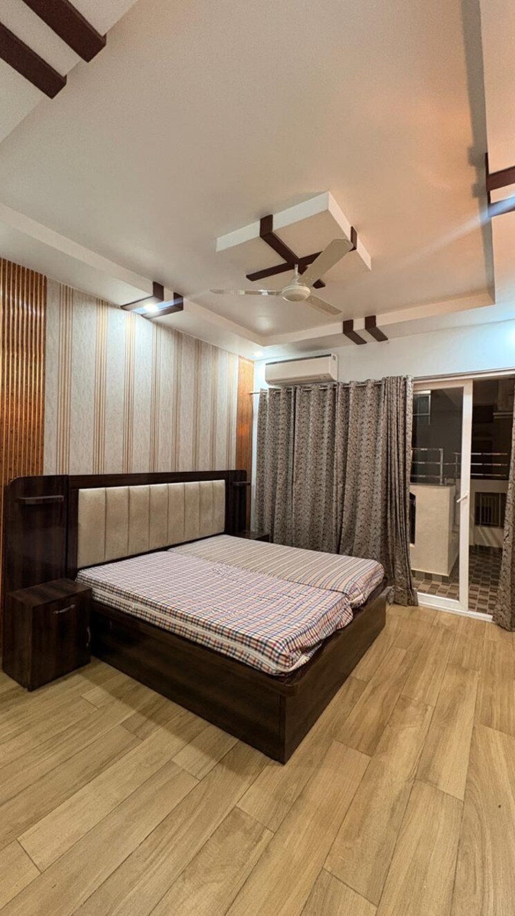 Bedroom, mi-rustle-court 6 Bedroom 4800 Sq.Ft. Apartment In Malesemau Lucknow 9578300