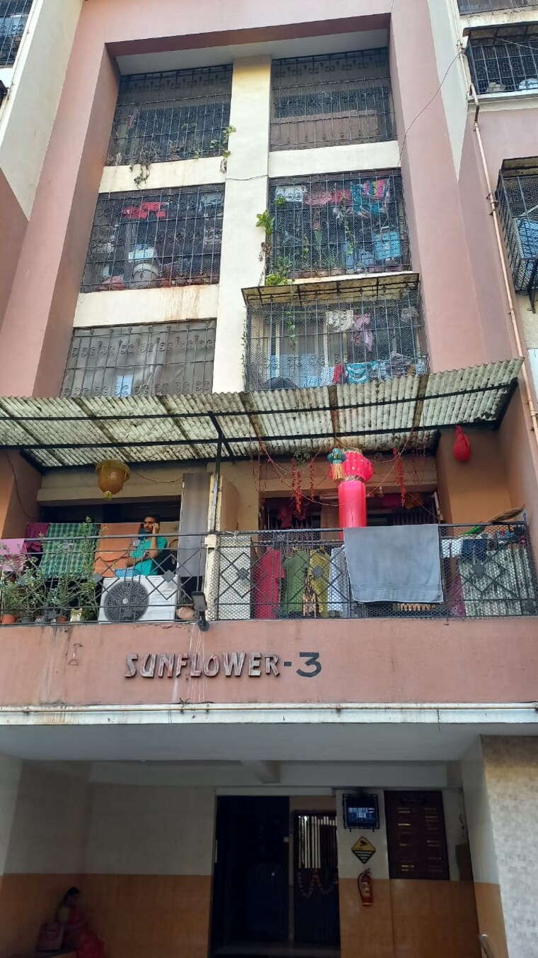 Swimming Pool, highland-residency-chsl 1 Bedroom 620 Sq.Ft. Apartment In Balkum Pada Thane 9578304