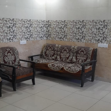 Living Room in 2 BHK Builder Floor at Dehradun Cantt – for Rent