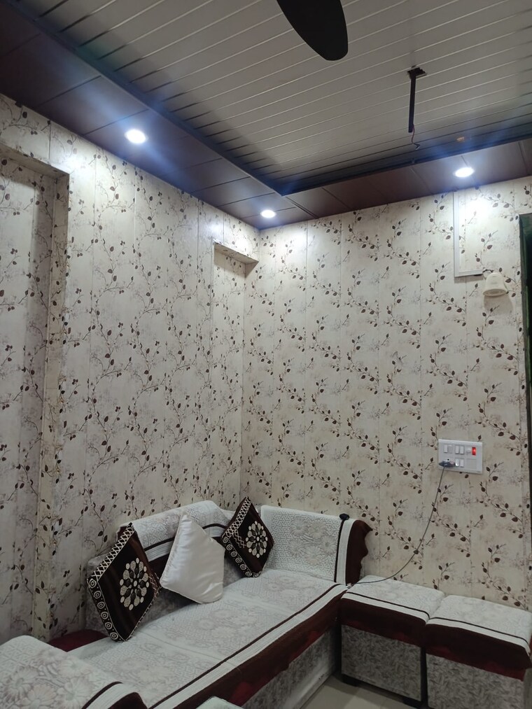 Team Area, adore-happy-homes-grand 2 Bedroom 476 Sq.Ft. Apartment In Sector 85 Faridabad 9578311