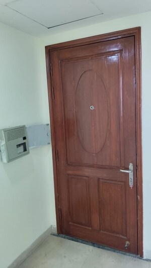 Furnished Amenities in 3 BHK Apartment at Jaypee Pavilion Heights III, Sector 128 – for Rent