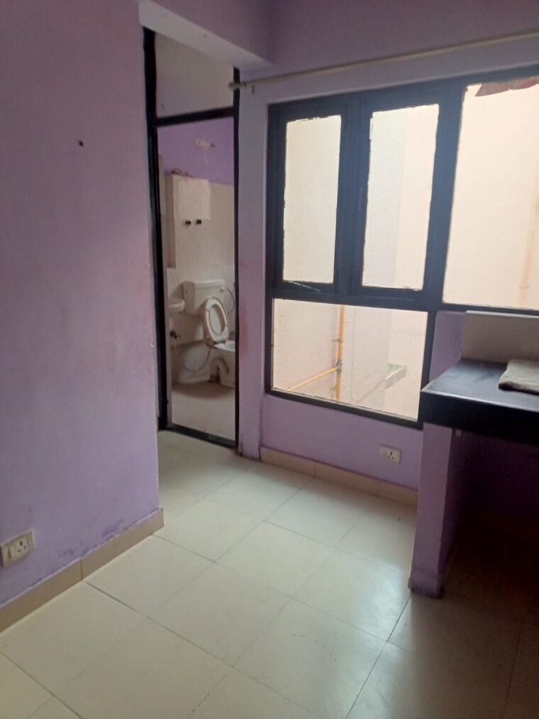 Room, op-floridaa 2 Bedroom 473 Sq.Ft. Apartment In Sector 82 Faridabad 9578322