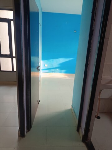 Room in 2 BHK Apartment at OP Floridaa, Sector 82 – for Sale