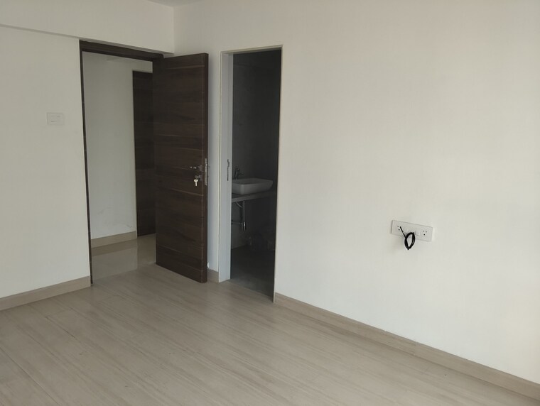 Room, mulund west 3 Bedroom 1075 Sq.Ft. Apartment In Mulund West Mumbai 9578338