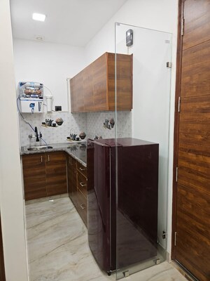 Kitchen in 2 BHK Builder Floor at RWA Jalvayu Towers, Sector 47 – for Rent