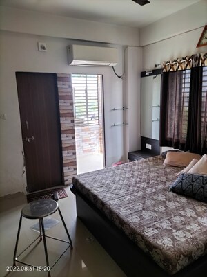 Bedroom in 2 BHK Apartment at Chandkheda – for Rent