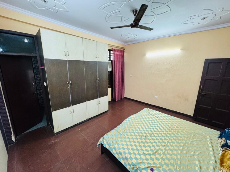 Bedroom, abhay khand 4 Bedroom 2250 Sq.Ft. Builder Floor In Abhay Khand Ghaziabad 9578379