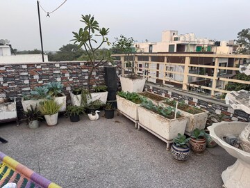 1 BHK Builder Floor – Exterior View View at Saathi Apartment, Rohini Sector 9 - for Rent