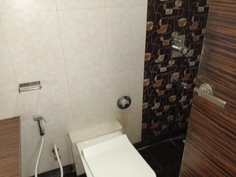 Bathroom, tharwani-rosa-bella 3 Bedroom 1650 Sq.Ft. Apartment In Kharghar Navi Mumbai 9578360
