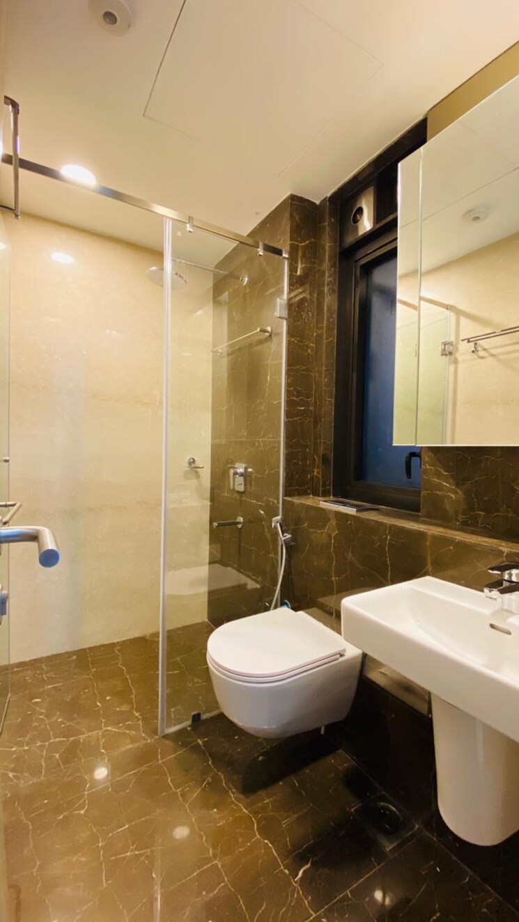 Bathroom, lodha-world-view 6 Bedroom 3880 Sq.Ft. Apartment In Worli Mumbai 9574644