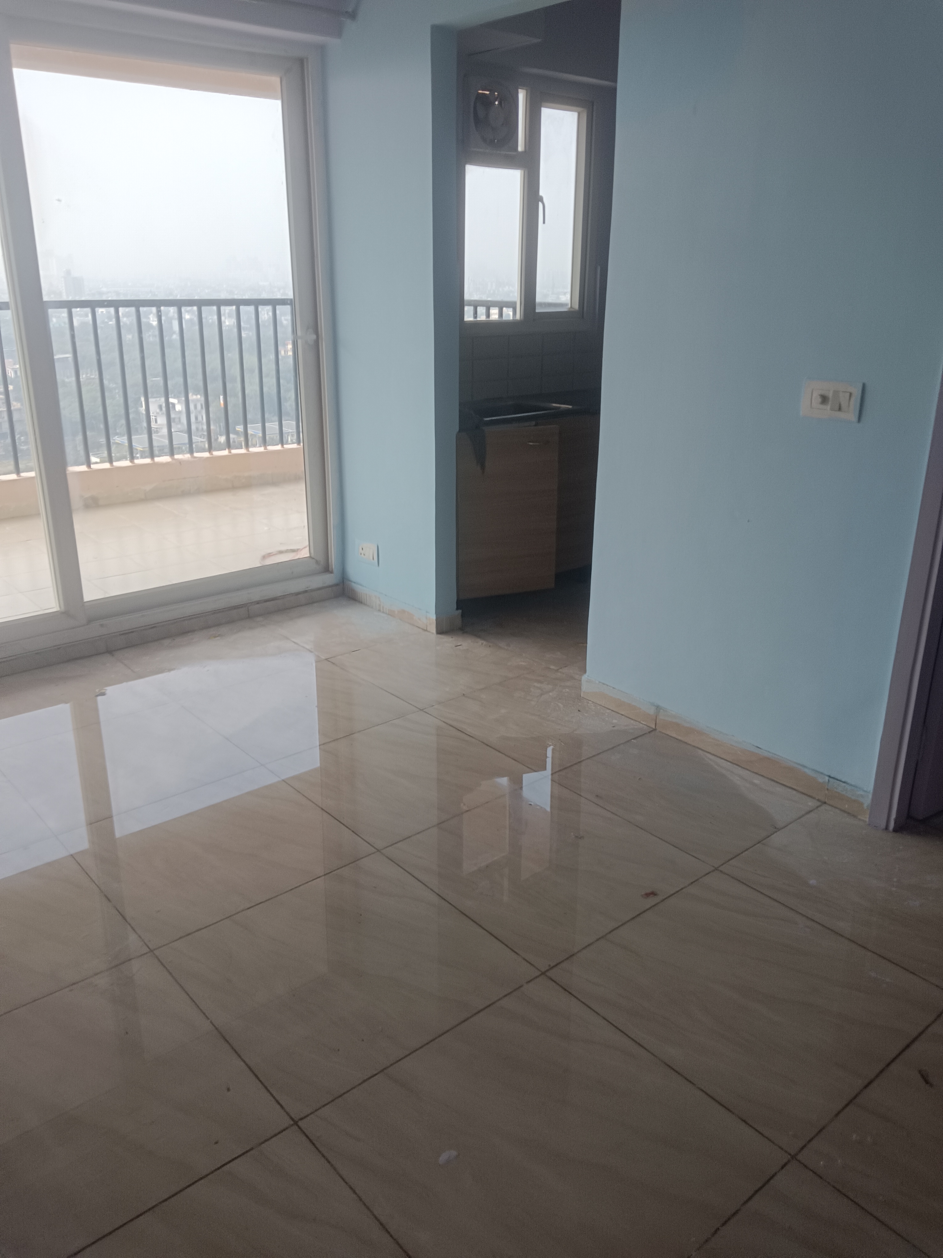 3 BHK + Pooja Room Apartment For Rent in Gaur Atulyam