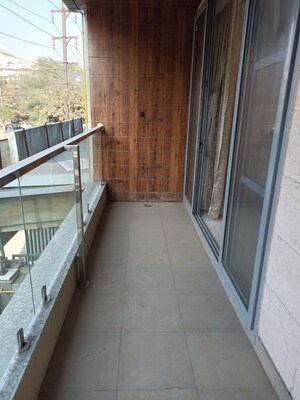 Balcony in 2 BHK Builder Floor at Vaishali Sector 4 – for Rent