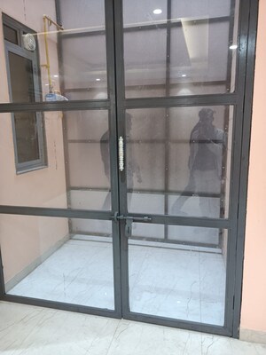  2 BHK Builder Floor at Vaishali Sector 4 – for Rent