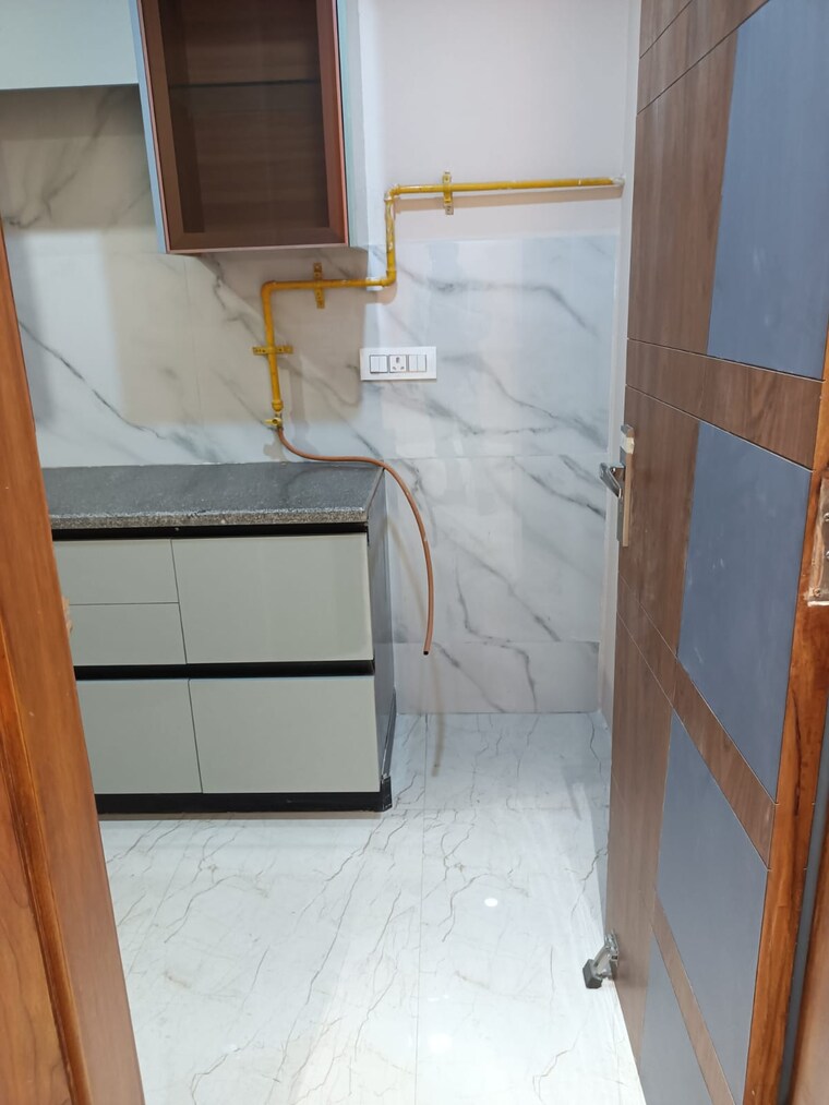 Kitchen, vaishali sector 4 2 Bedroom 1700 Sq.Ft. Builder Floor In Vaishali Sector 4 Ghaziabad 9578431