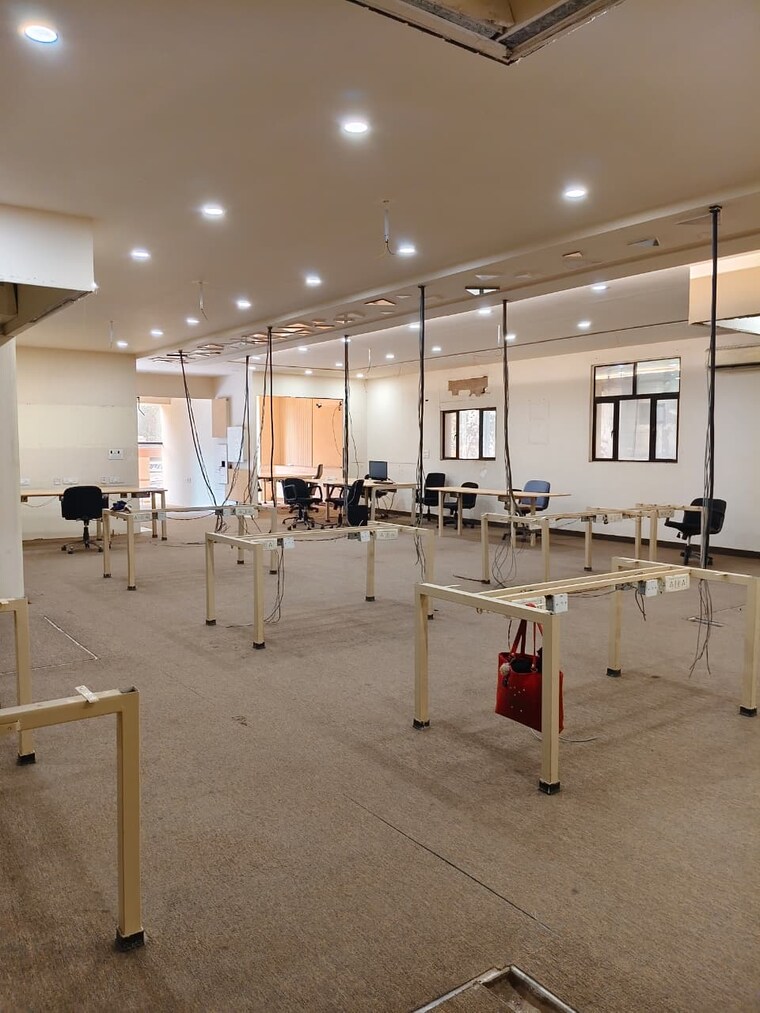 Team Area, sector 63 Commercial Office Space 3000 Sq.Ft. In Sector 63 Noida 9578453