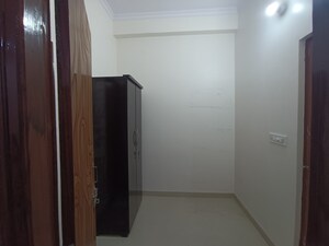 Room in 2 BHK Independent House at Gomti Nagar – for Rent