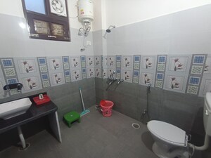 Team Area in 2 BHK Independent House at Gomti Nagar – for Rent