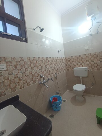 Bathroom in 2 BHK Independent House at Gomti Nagar – for Rent