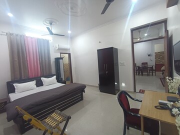 Living Room in 2 BHK Independent House at Gomti Nagar – for Rent