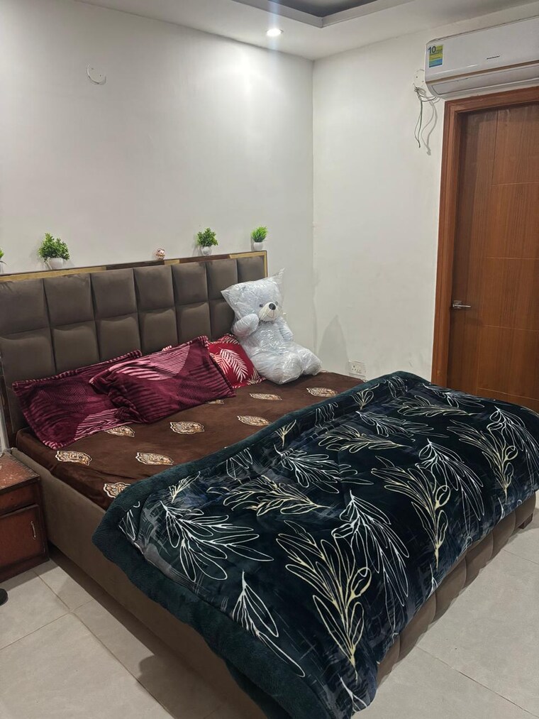 Bedroom, devbhoomi-elite-homez 3 Bedroom 1450 Sq.Ft. Builder Floor In Patiala Road Zirakpur 9578544