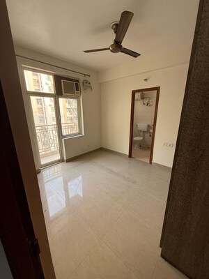 Room in 2 BHK Apartment at Shree Vardhman Mantra, Sector 67 – for Sale